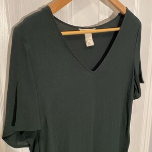H&M Dark Green V Neck Short Sleeve Shirt